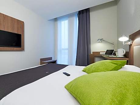 CAMPANILE BELFORT MONTBELIARD Gare La Jonxion