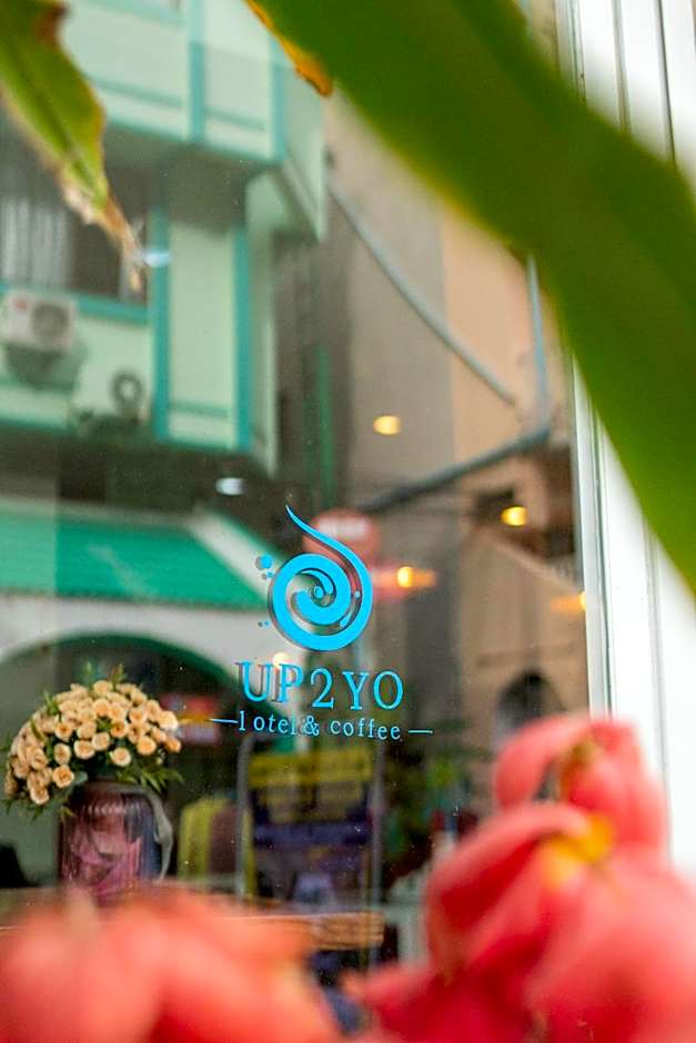 Meow Cat Cafe & Hotel