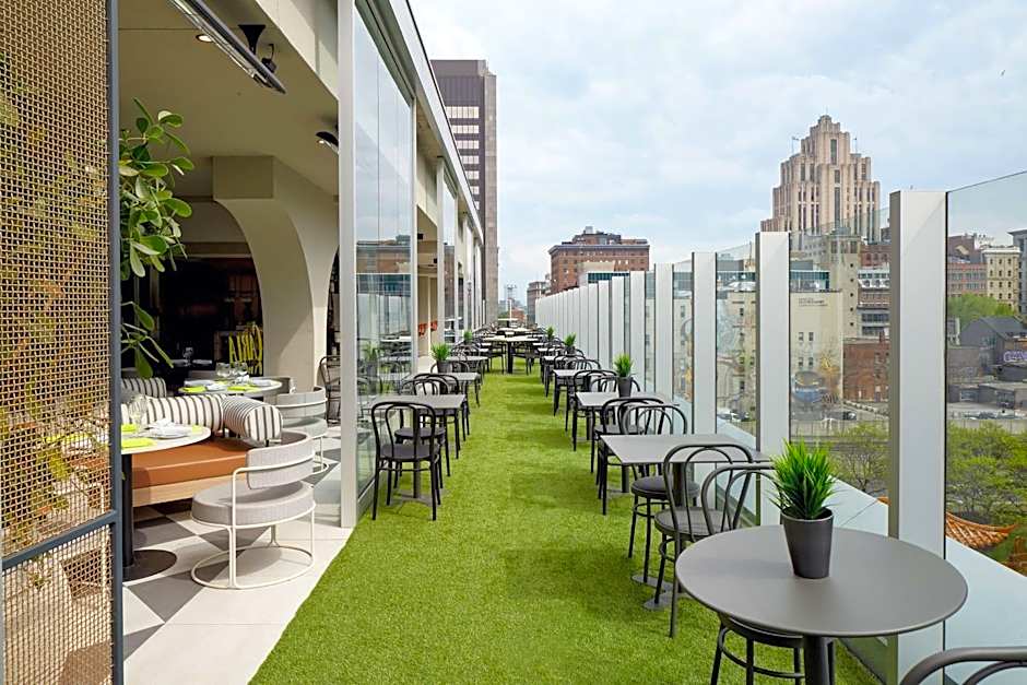 Homewood Suites By Hilton Montreal Downtown