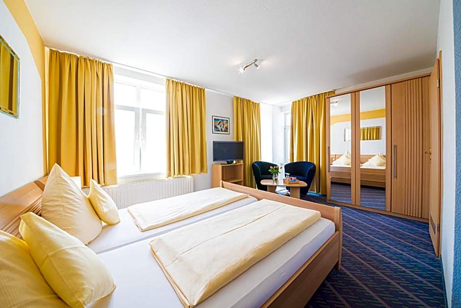 Europa Hotel Garni free parking