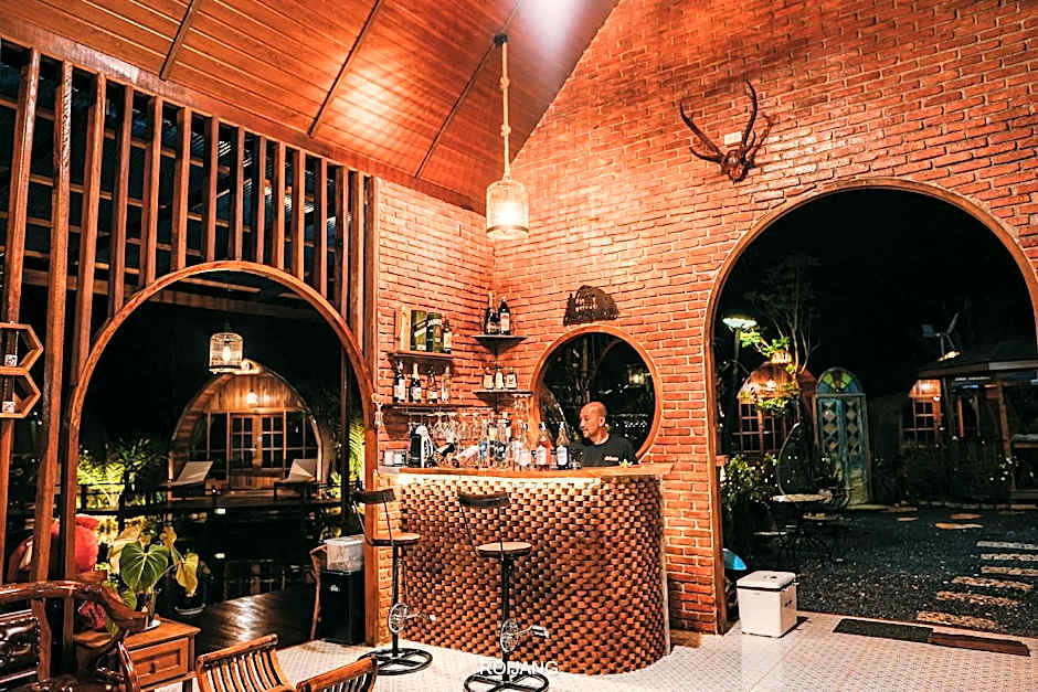 Plaiphu Pool Villas
