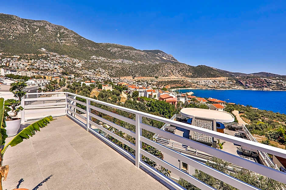 Kalkan Saray Suites Hotel