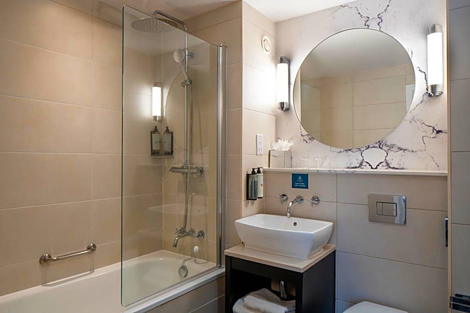 London Chigwell Prince Regent Hotel, BW Signature Collection