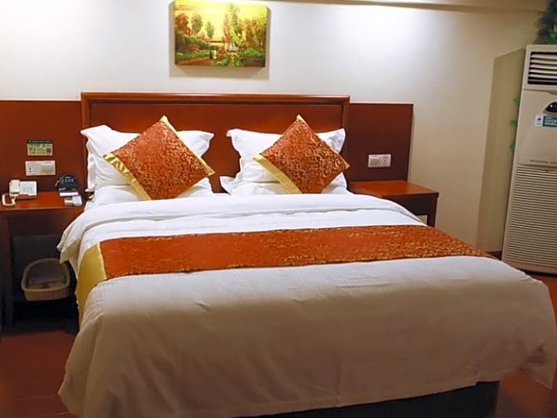 Greentree Inn Heze Mudan Road Bus Terminal Station Express Hotel