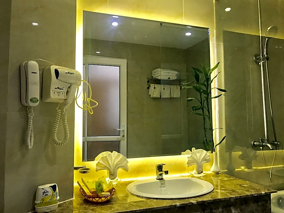 Hoang Yen Hotel 1