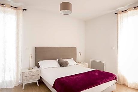 One-Bedroom Apartment with One Double Bed