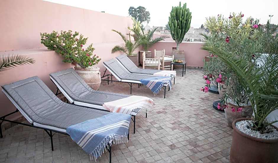 Riad Dar More & SPA