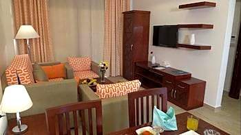 Oyster Bay Beach Suites