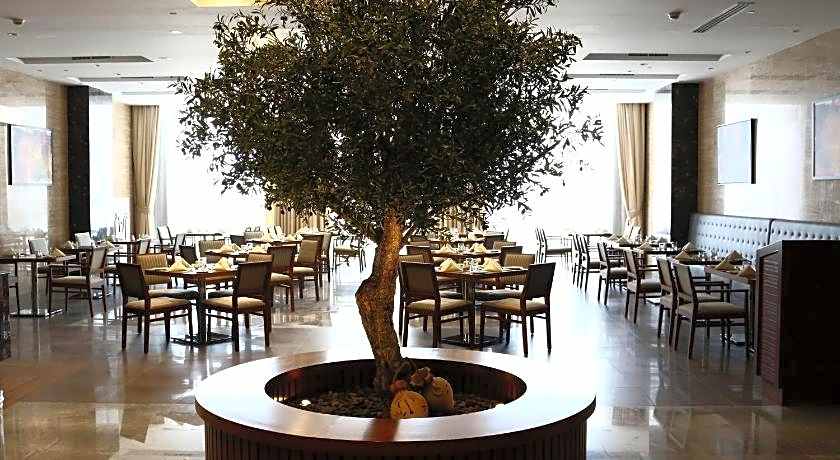 Radisson Hotel Muscat Panorama