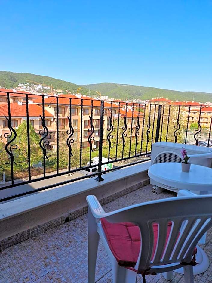 Premier Fort Beach 4