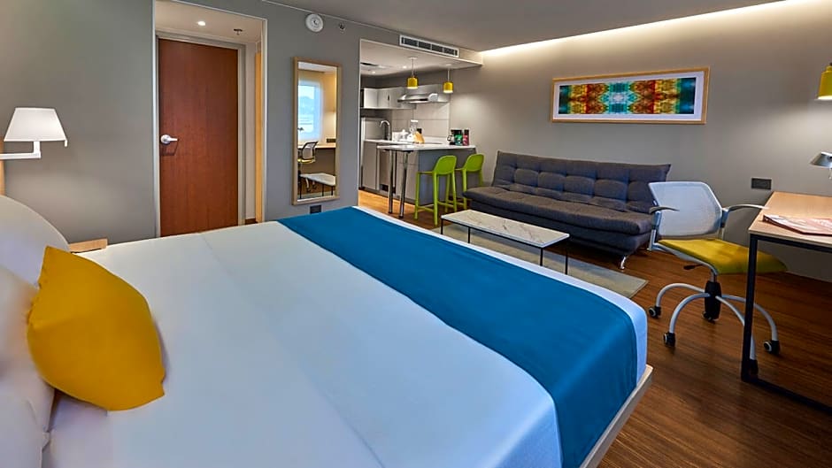 City Express Suites by Marriott Queretaro