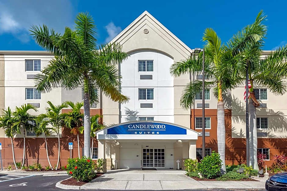 Candlewood Suites Fort Myers/Sanibel Gateway By IHG
