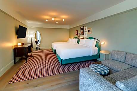 Junior Queen Suite with Sofa Bed