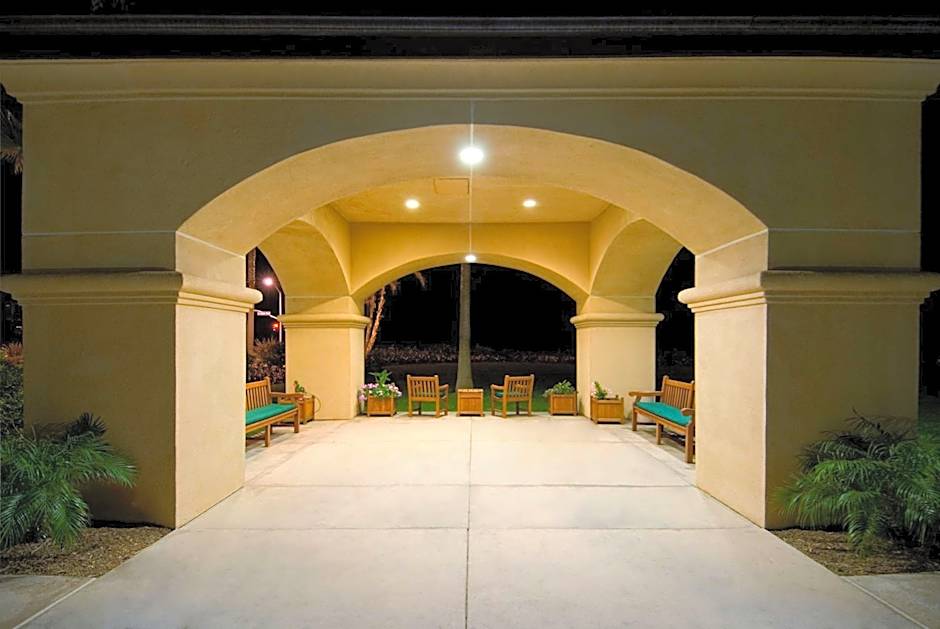 Hilton Garden Inn Carlsbad Beach