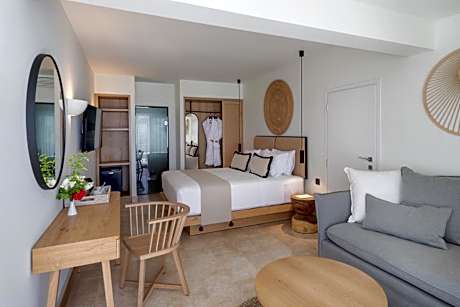 Suite with Private Pool