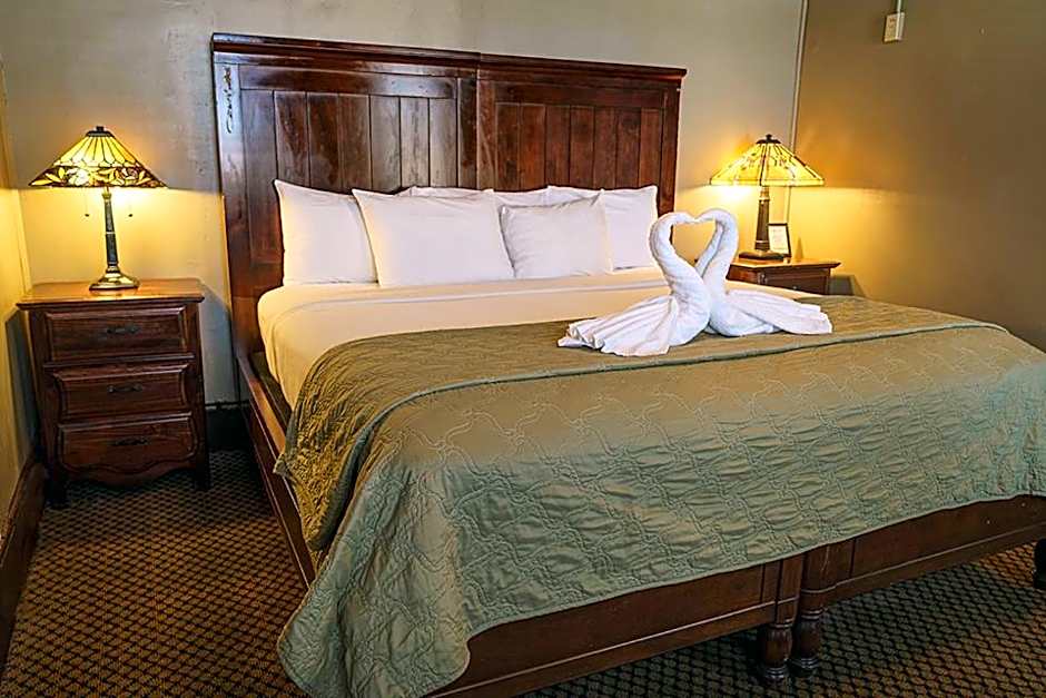 1905 Basin Park Hotel