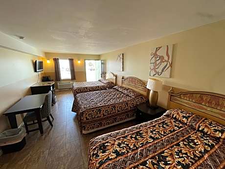 Queen Room with Three Queen Beds