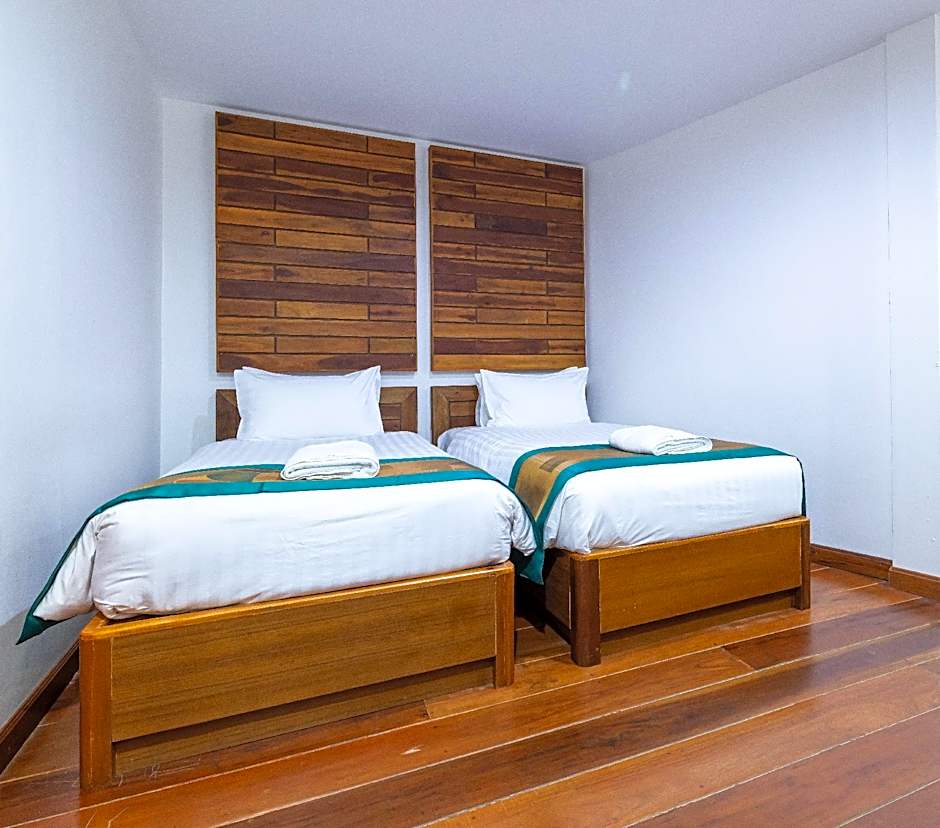 Phuket Meet Holiday Hotel