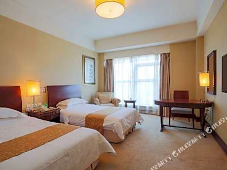 Ying Kou Hua Tian Hotel