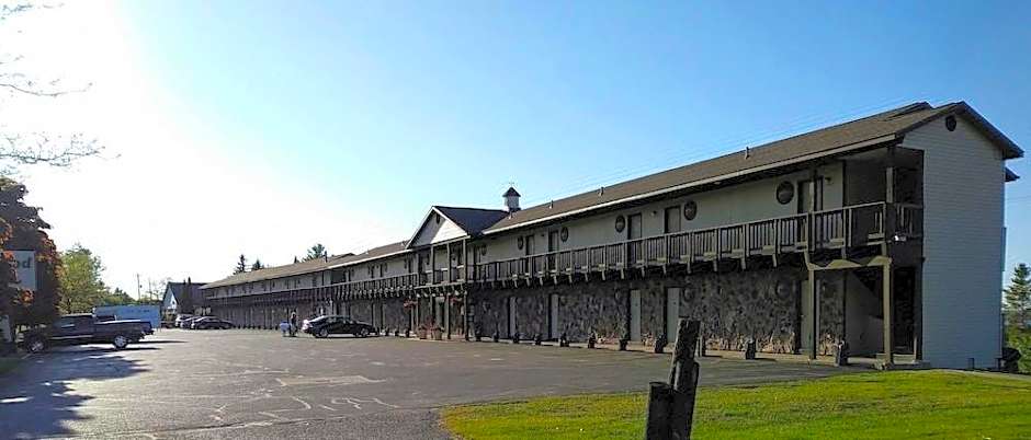 Driftwood Motel