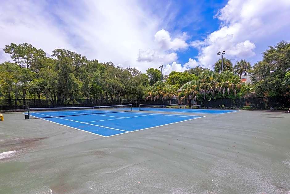 Relaxing Spacious Coastal 3bd Gulfport Paradise