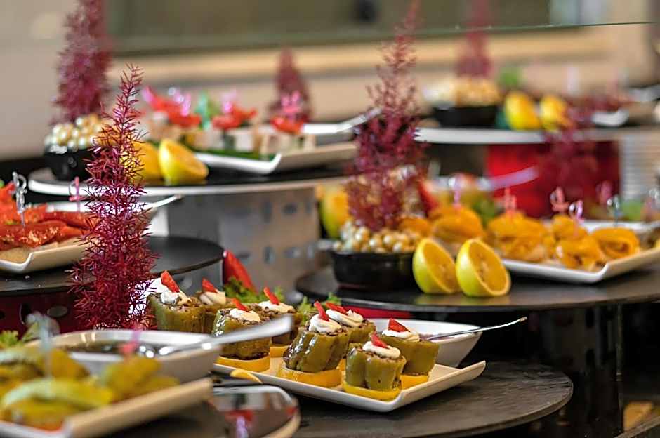 Arnor De Luxe Hotel & Spa