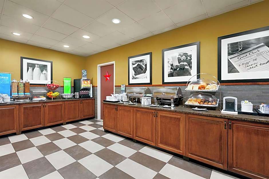 Hampton Inn & Suites Dallas-Mesquite