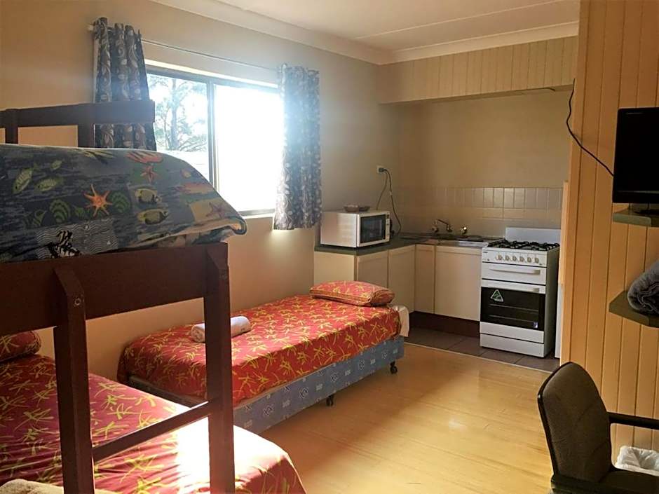 Snowgate Motel + Apartments