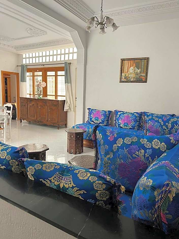 Large 3 Bedrooms Medina center Parking Secure