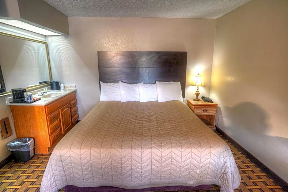 Amerivu Inn & Suites - Helen - Downtown