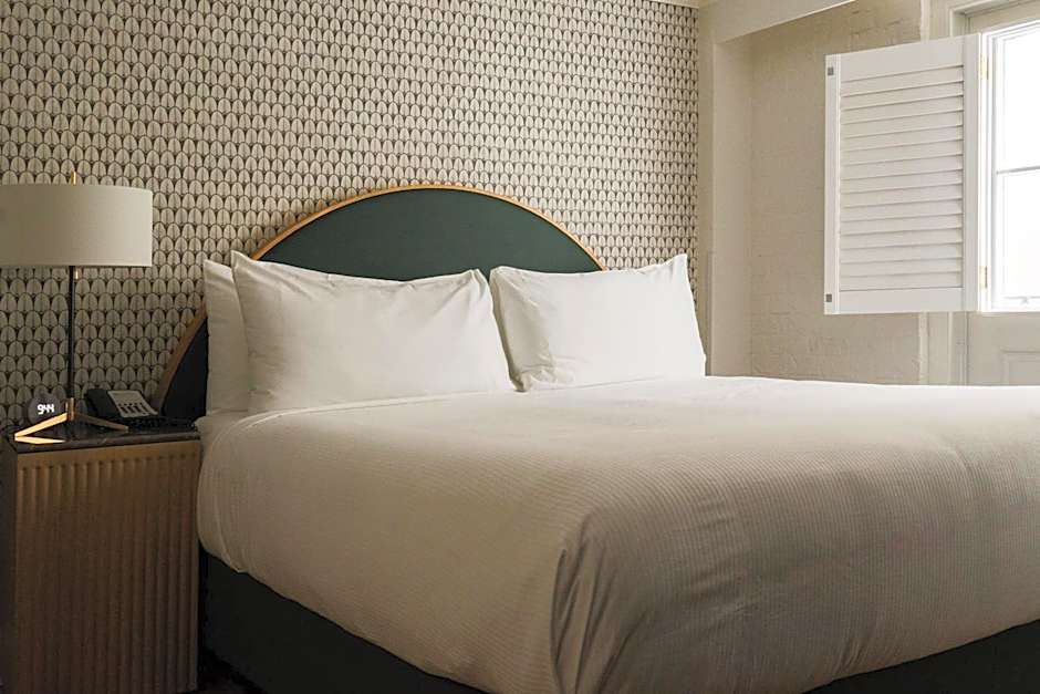 Photo 1 of 5 of Standard 1 King Bed