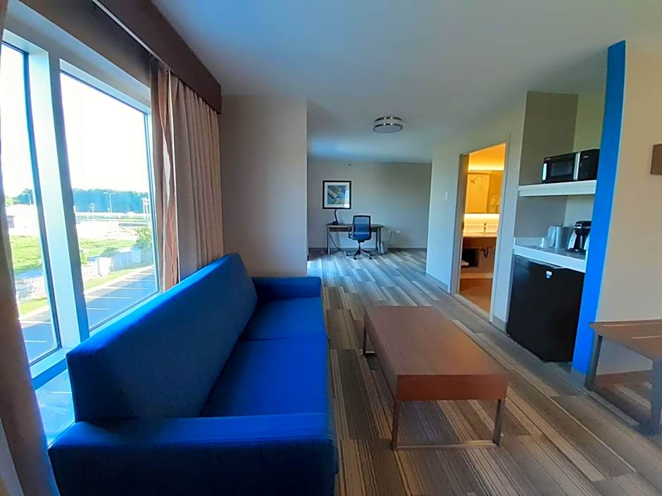 Holiday Inn Express Trincity By IHG