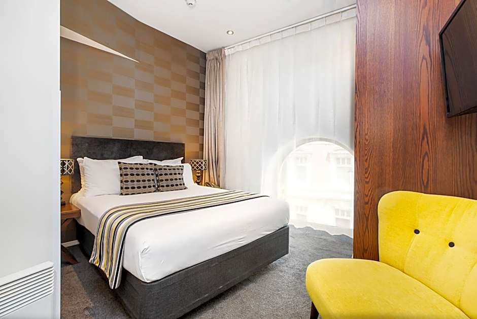Hotel 115