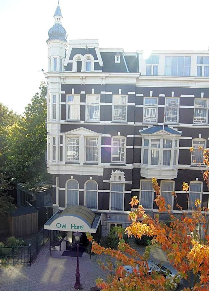 Owl Hotel
