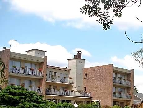 Logis Hotel & Restaurant - Le Relais de Montigny