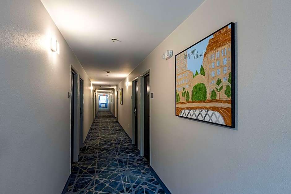 Rodeway Inn & Suites