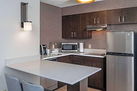 One Bedroom Suite Queen