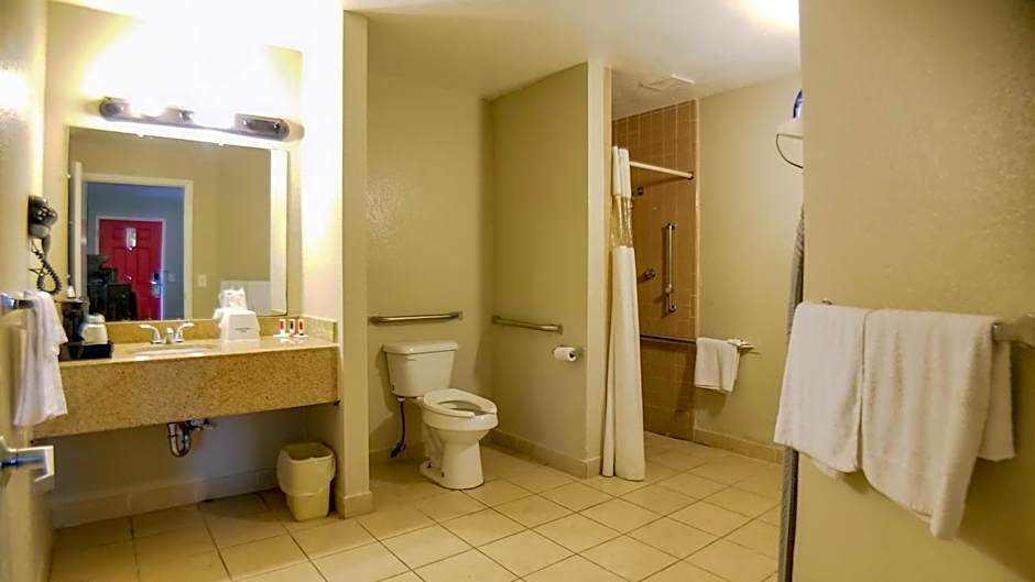 Howard Johnson by Wyndham Houston Hobby Airport