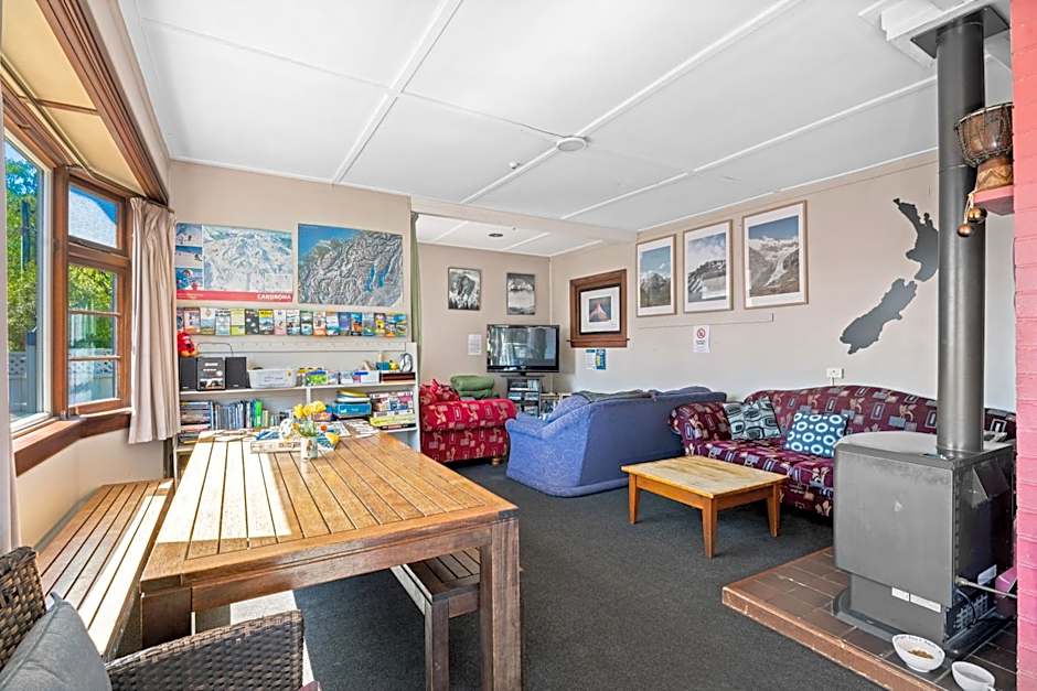 Mountain View Backpackers