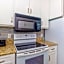 Stunning Ocean View 2-bedroom Suite-Renovated and sleeps 8! Channel Marker E-3