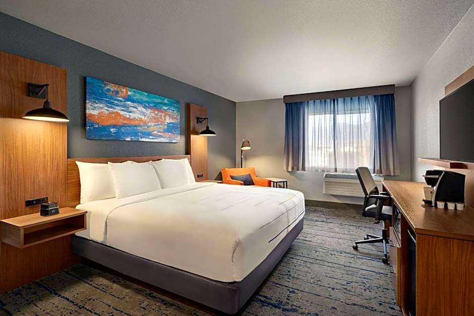 La Quinta Inn & Suites by Wyndham Springfield