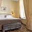 Rixwell Collection Savoy Boutique Hotel