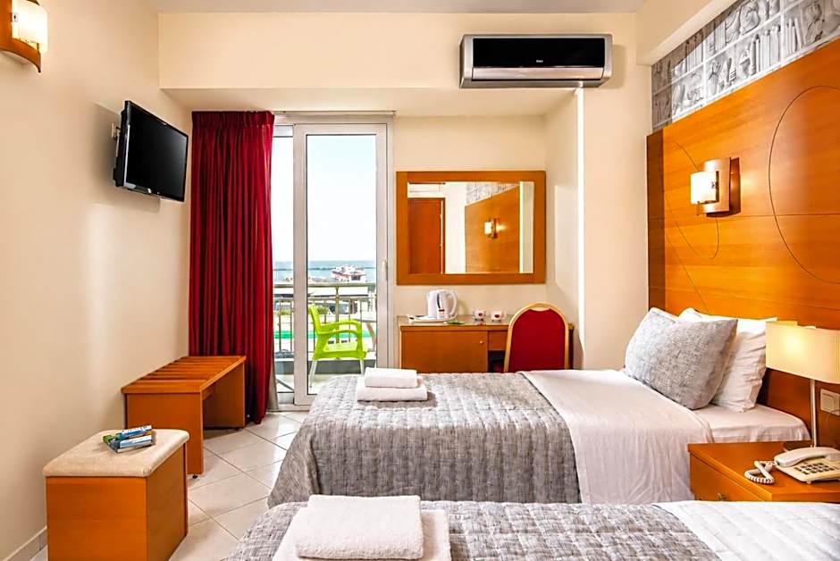 City Life Port Hotel