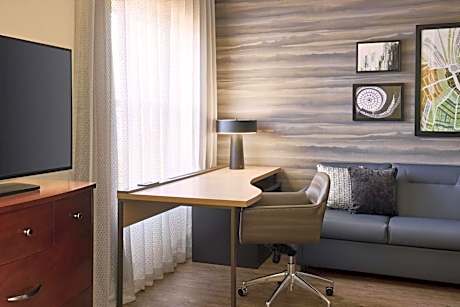 1 Bedroom 2 room Suite, 2 Queen, Sofa bed