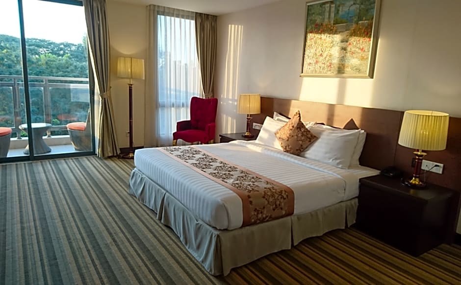 Esperado Lake View Hotel