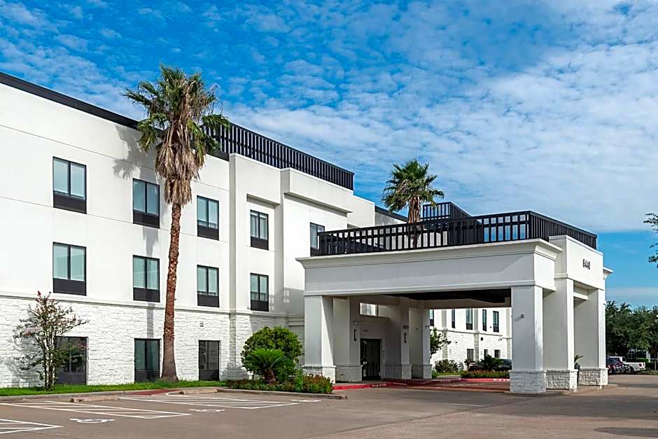 Champions Club and Hotel Houston Westchase