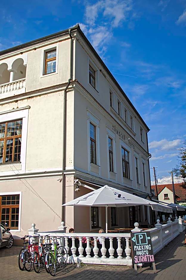 Grandhotel Sluchátko - EX Zámecký hotel