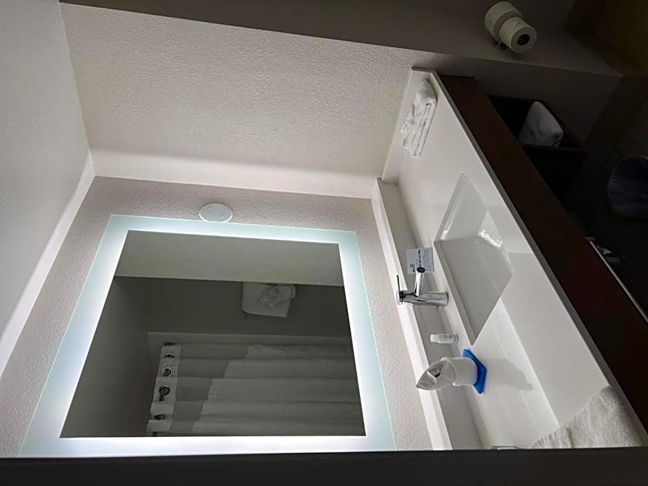 Holiday Inn Express Hotel & Suites Lake Elsinore By IHG