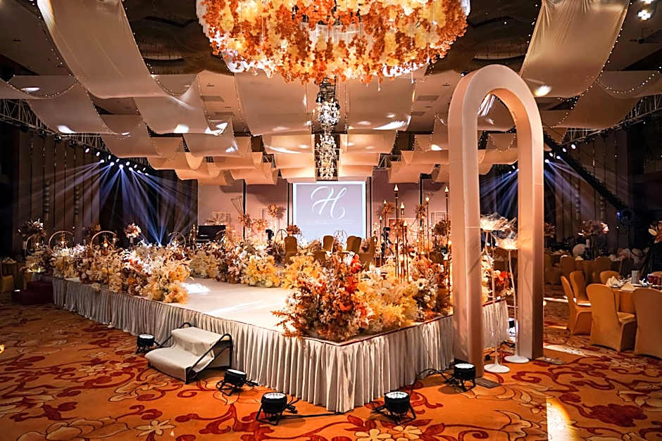 Crowne Plaza Dalian Sports Center by IHG