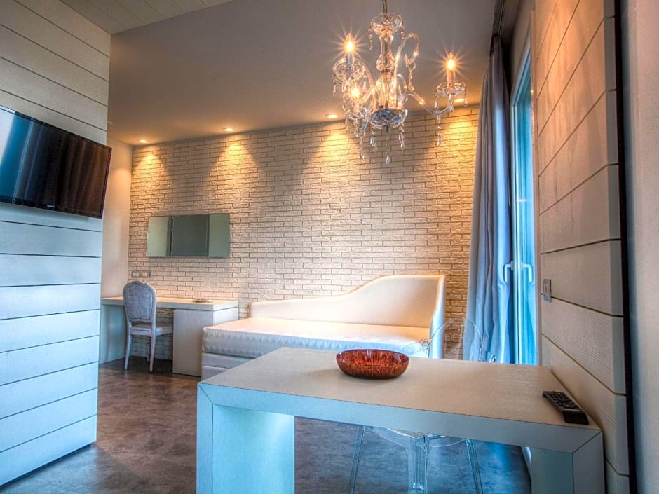 Bell Suite Hotel
